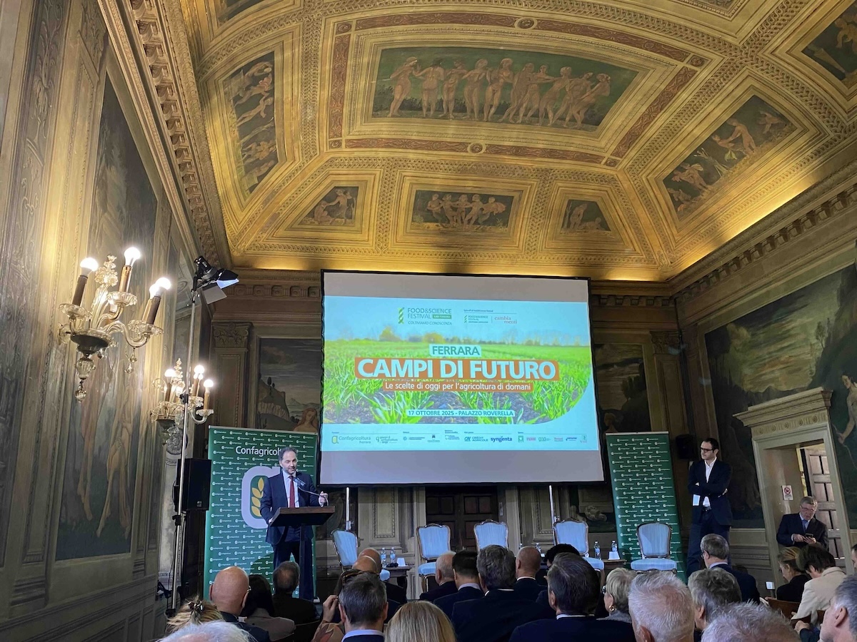 Francesco Manca, presidente di Confagricoltura Ferrara, in apertura dei lavori della giornata